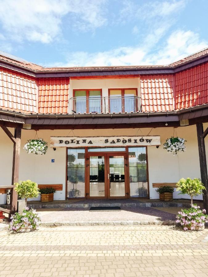 Zajazd Dolina Sadosiow Godkowo Exterior photo